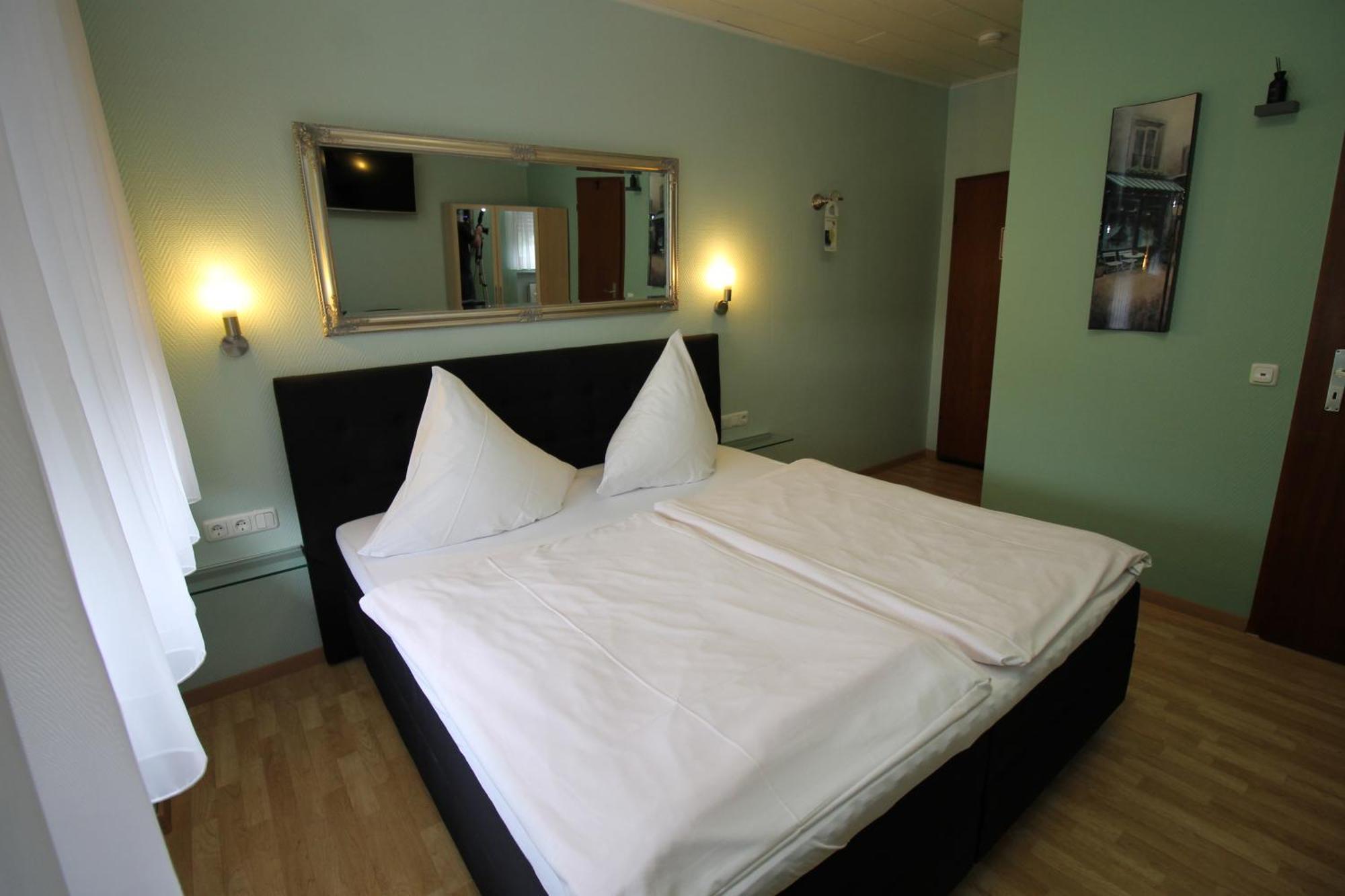 Hotel Geromont Plaidt Екстериор снимка