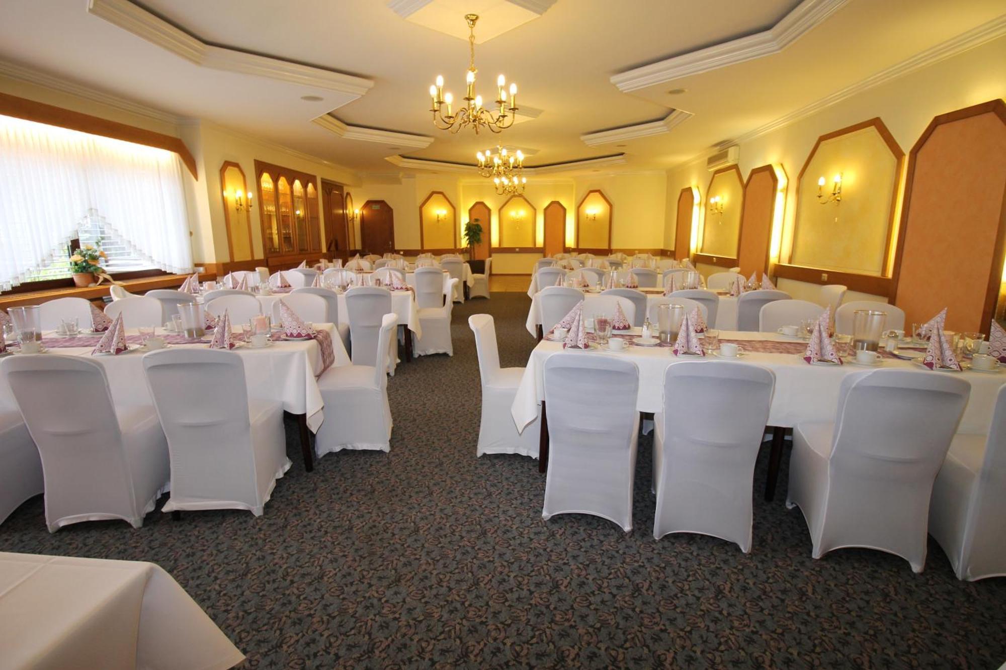 Hotel Geromont Plaidt Екстериор снимка