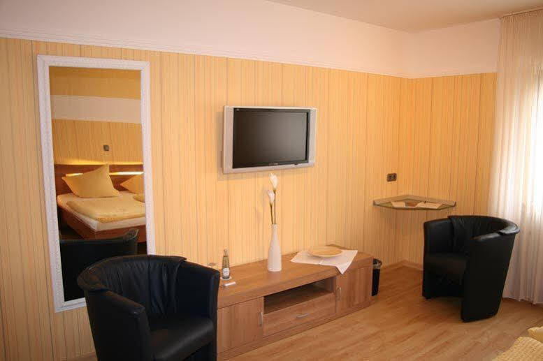 Hotel Geromont Plaidt Екстериор снимка